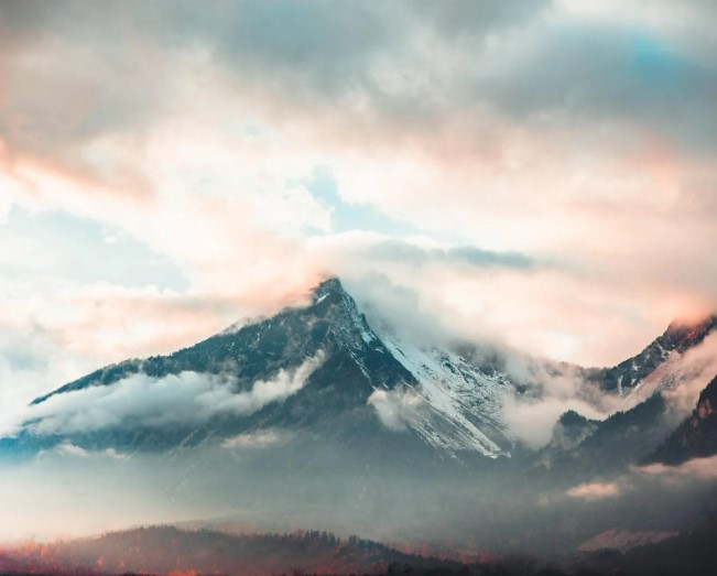 Mountain clouds